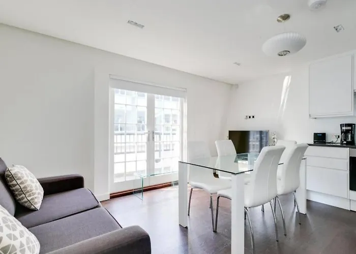 3 Bedroom Penthouse With Balcony